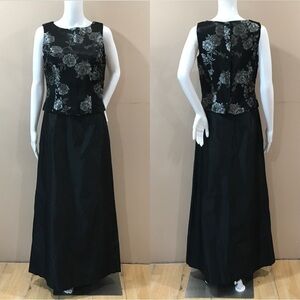 Jessica McClintock Gunne Sax Embroidered Black top and Skirt 2 Pcs set Size 6/10